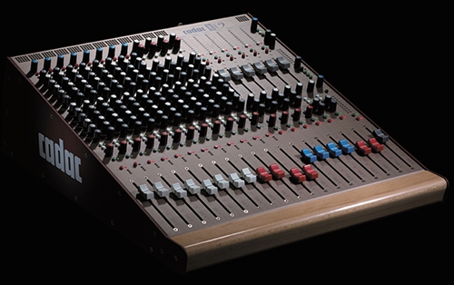 上海中美亚CADAC模拟调音台LIVE1-2442高性能的话放